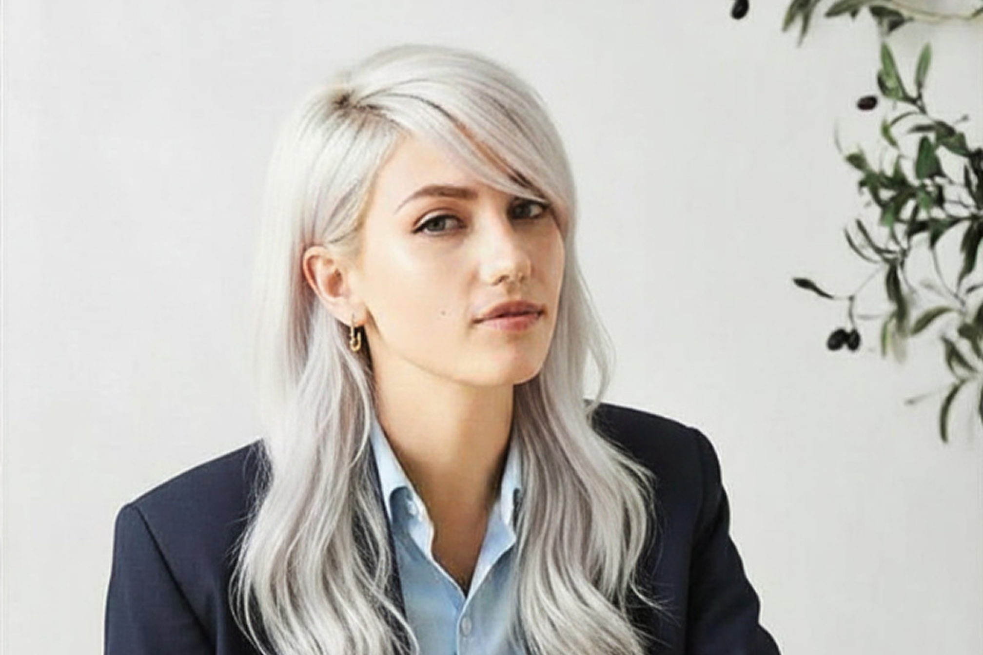 Canva ofrece un diagnóstico de peinado gratuito para ayudarte a encontrar el look perfecto. Representación visual de la herramienta de diagnóstico de peinado gratuito para ayudarte a encontrar el look perfecto.