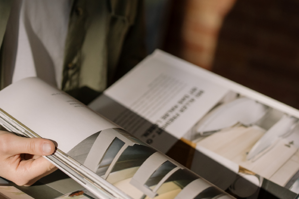 Pembuat majalah gratis Canva