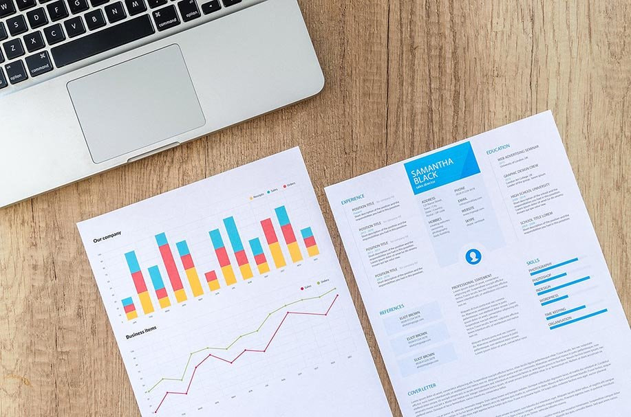 Document imprimé avec graphique en barres coloré