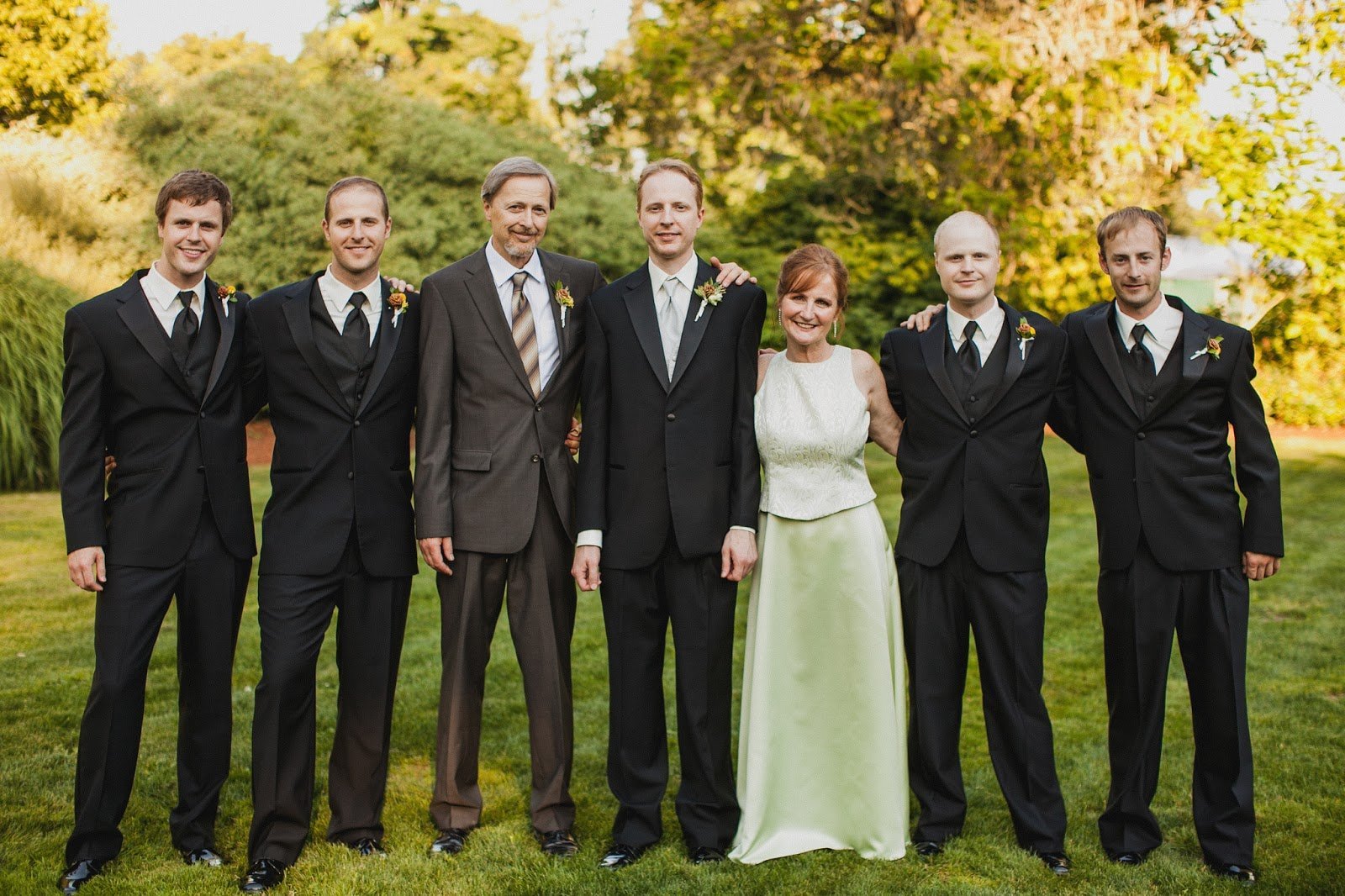 7 photography tips for shooting with big groups