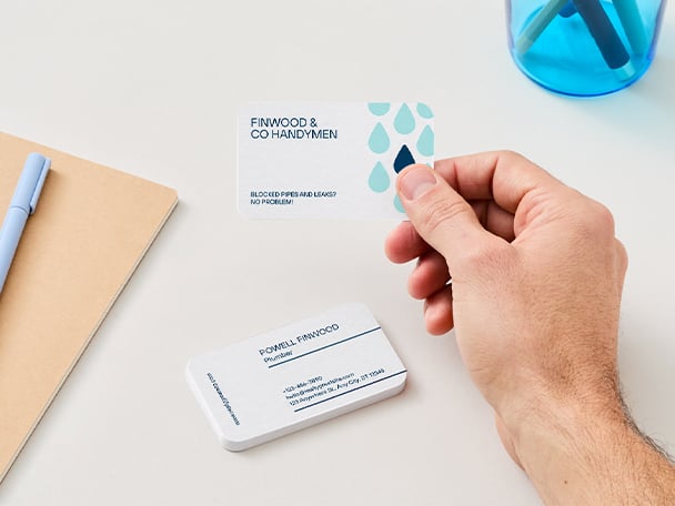 How To Choose The Right Business Card Paper Type