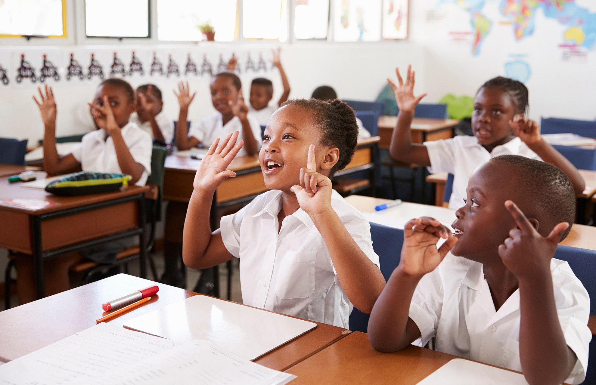 Kids-Showing-Hands-during-a-Lesson