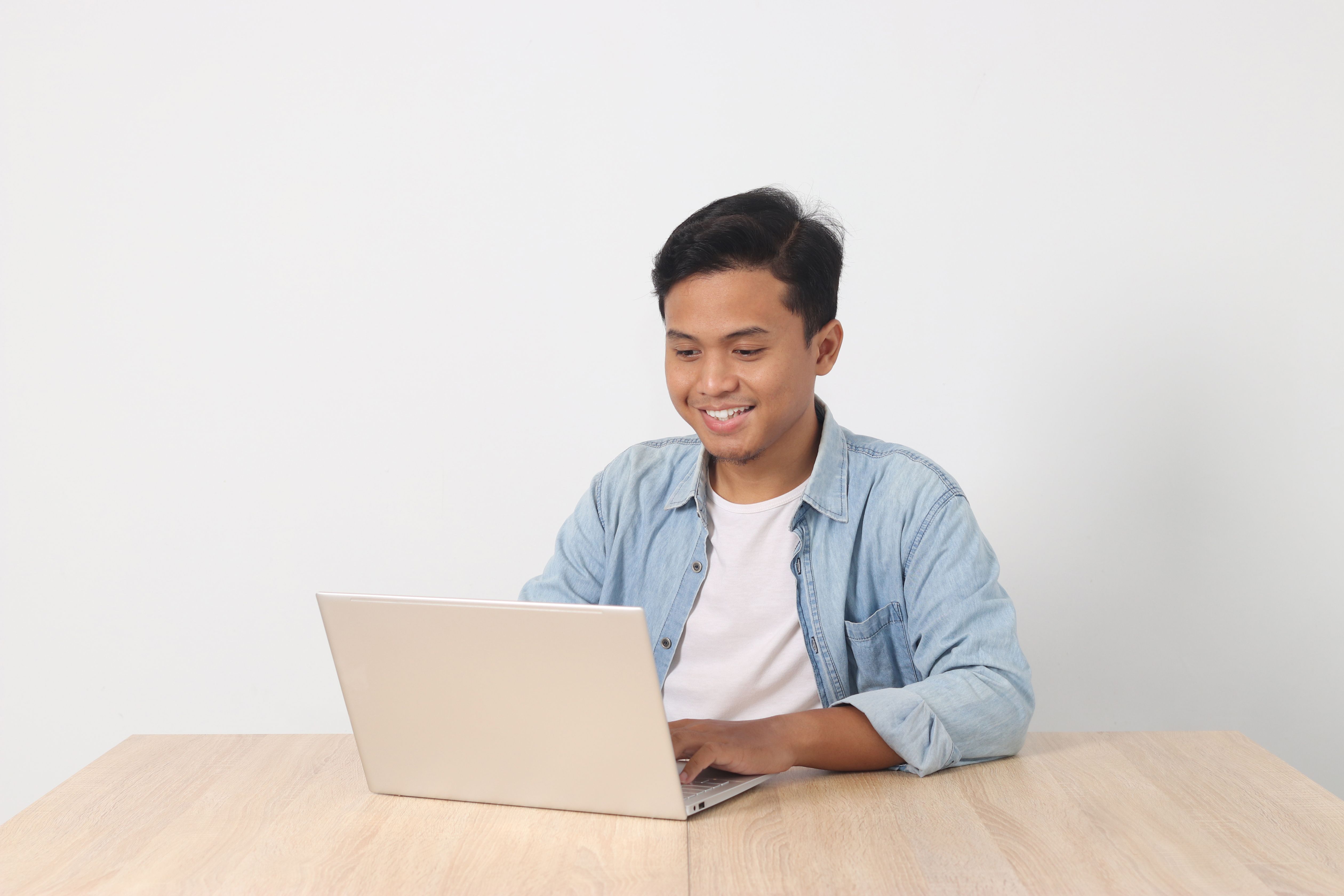 periksa tata bahasa gratis periksa tata bahasa gratis
