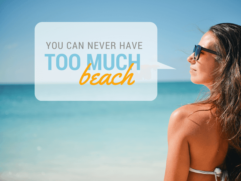 Inserire fumetto su foto gratis Anteprima immagine donna sulla spiaggia con nuvoletta fumetto e testo