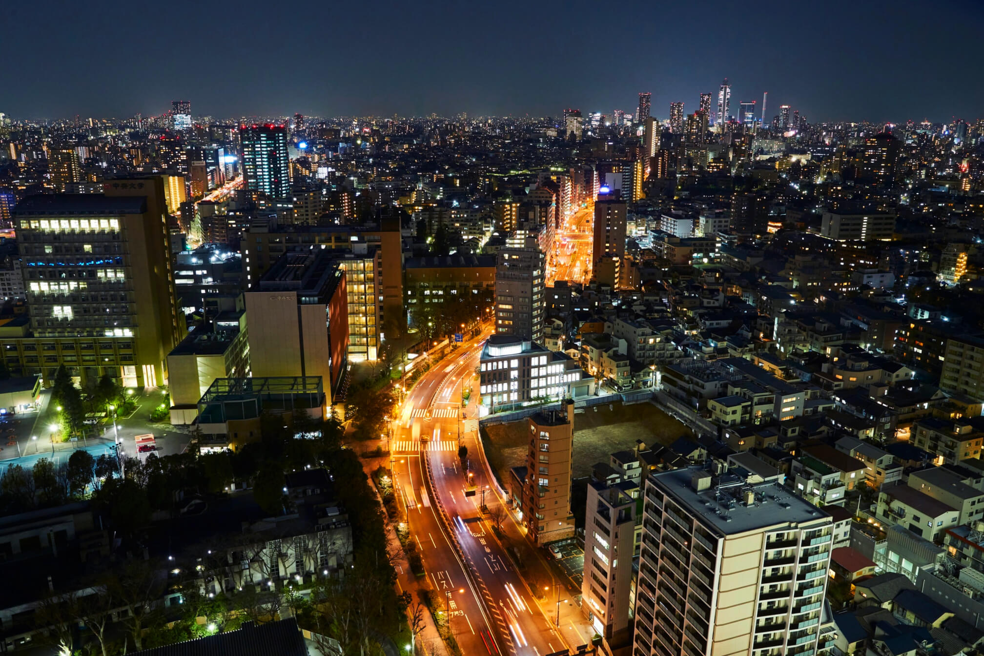 スマホで撮影した夜景の画質を良くする