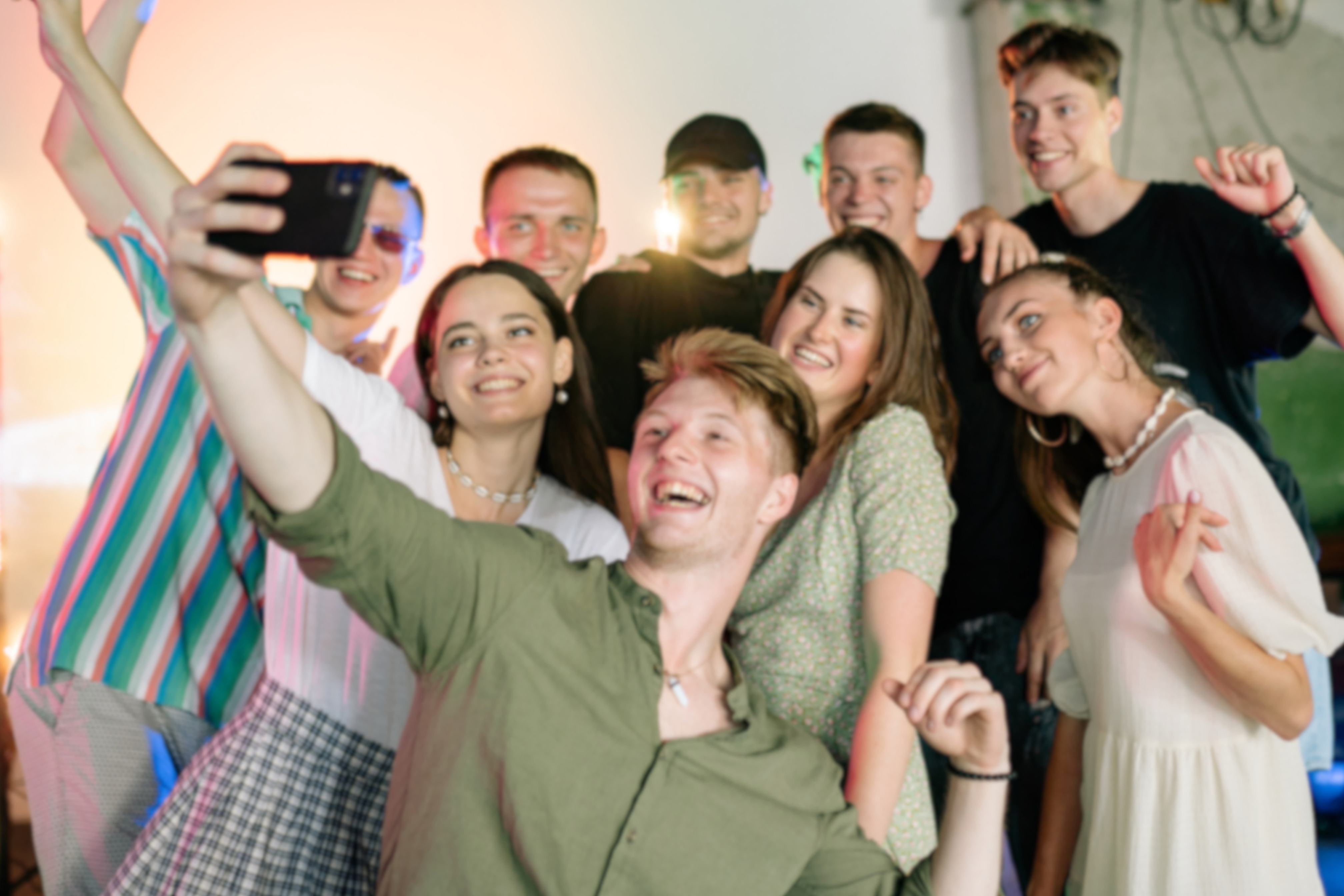 Yapay zeka fotoğraf netleştirme - Canva