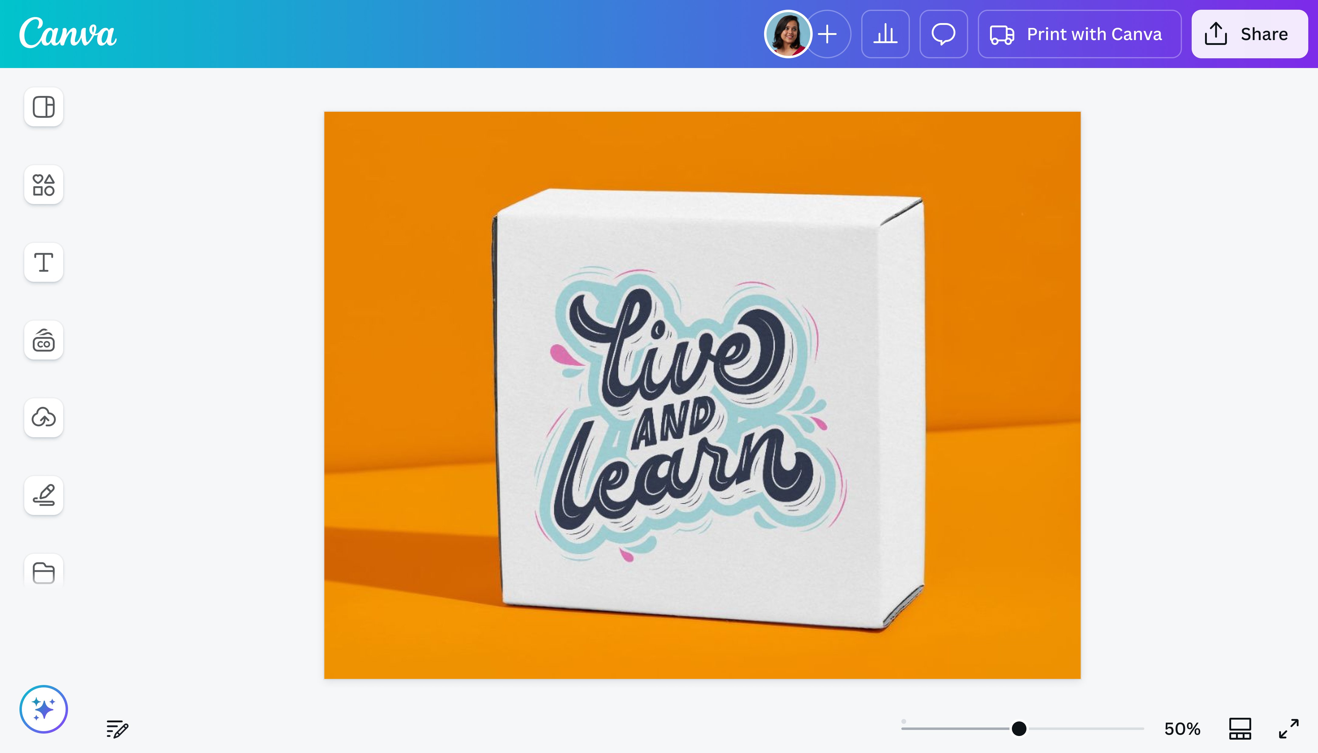 Creare mockup scatola quadrata su Canva Anteprima mockup scatola chiusa