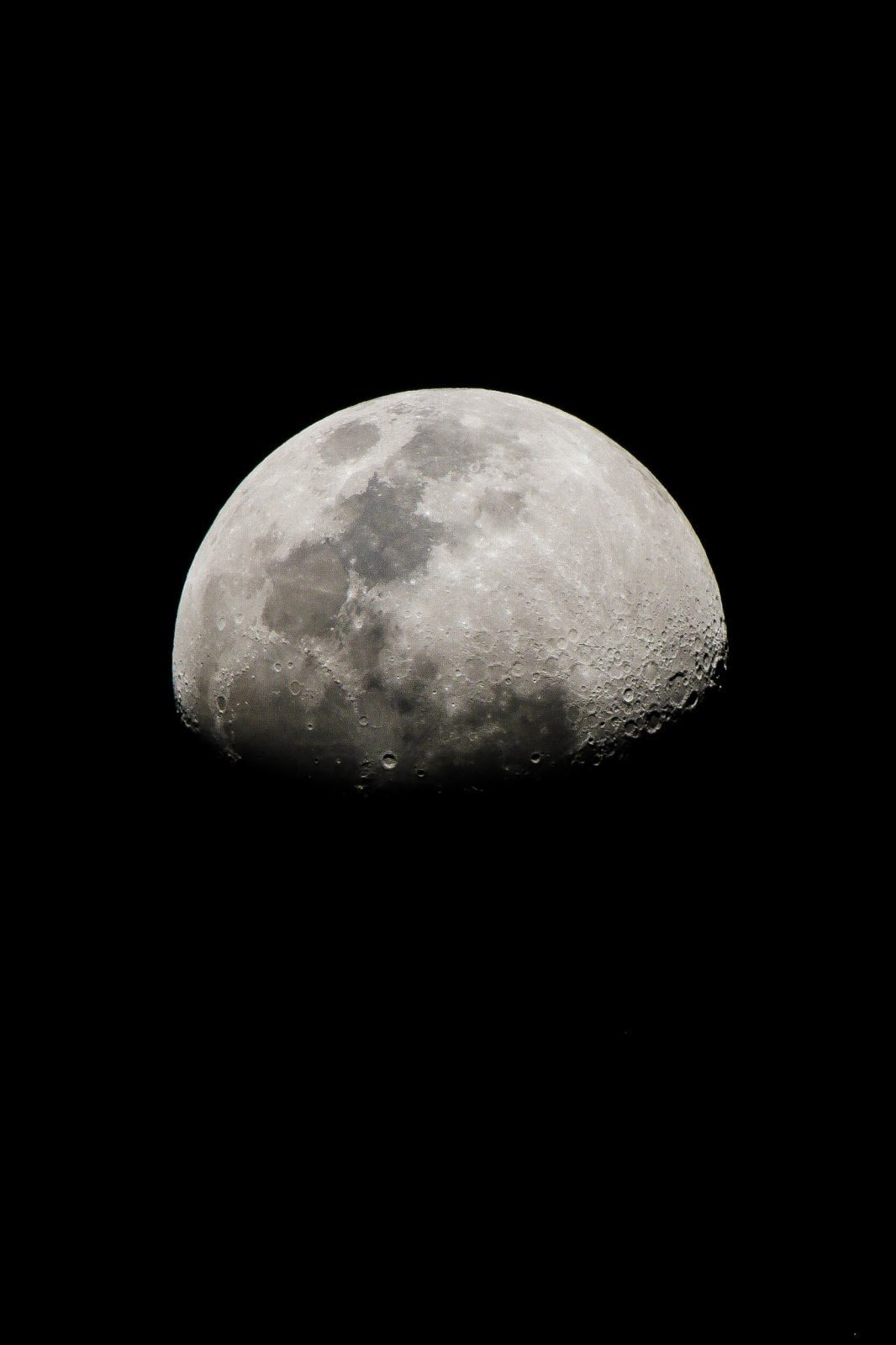 Moon Photos Examples 8 Effective Moon Photography Tips and Techniques